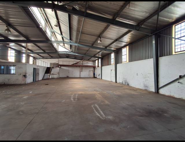 477M² WAREHOUSE TO LET IN DENVER